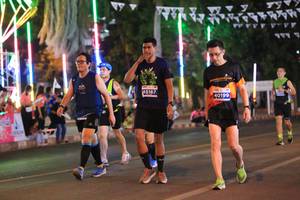 BIB: 45167, 40199
                            <button type="button" onclick="openModal(14116374)" class="btn btn-primary btn-sm float-right btn-popup" data-toggle="modal" data-target=".modal-high-quality">
                        <i class="fas fa-shopping-cart"></i> Add to Cart
                    </button>
                                            <button type="button" onclick="isThisMe(14116374, true)" class="btn btn-success btn-sm float-right btn-popup btn-isme hidden" data-toggle="tooltip" data-placement="bottom" title="นี่คือรูปของคุณใช่ไหม คลิกที่นี่เพื่อเอาเข้าอัลบั้ม">
                        <i class="fas fa-plus"></i> Add to album
                    </button>
                    <button type="button" onclick="isThisMe(14116374, false)" class="btn btn-warning btn-sm float-right btn-popup btn-isnotme hidden">
                        <i class="fas fa-ban"></i> Remove from album
                    </button>