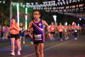 BIB: 41104
                            <button type="button" onclick="openModal(14965695)" class="btn btn-primary btn-sm float-right btn-popup" data-toggle="modal" data-target=".modal-high-quality">
                        <i class="fas fa-shopping-cart"></i> Add to Cart
                    </button>
                                            <button type="button" onclick="isThisMe(14965695, true)" class="btn btn-success btn-sm float-right btn-popup btn-isme hidden" data-toggle="tooltip" data-placement="bottom" title="นี่คือรูปของคุณใช่ไหม คลิกที่นี่เพื่อเอาเข้าอัลบั้ม">
                        <i class="fas fa-plus"></i> Add to album
                    </button>
                    <button type="button" onclick="isThisMe(14965695, false)" class="btn btn-warning btn-sm float-right btn-popup btn-isnotme hidden">
                        <i class="fas fa-ban"></i> Remove from album
                    </button>