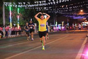 BIB: 
                            <button type="button" onclick="openModal(13911882)" class="btn btn-primary btn-sm float-right btn-popup" data-toggle="modal" data-target=".modal-high-quality">
                        <i class="fas fa-shopping-cart"></i> Add to Cart
                    </button>
                                            <button type="button" onclick="isThisMe(13911882, true)" class="btn btn-success btn-sm float-right btn-popup btn-isme hidden" data-toggle="tooltip" data-placement="bottom" title="นี่คือรูปของคุณใช่ไหม คลิกที่นี่เพื่อเอาเข้าอัลบั้ม">
                        <i class="fas fa-plus"></i> Add to album
                    </button>
                    <button type="button" onclick="isThisMe(13911882, false)" class="btn btn-warning btn-sm float-right btn-popup btn-isnotme hidden">
                        <i class="fas fa-ban"></i> Remove from album
                    </button>