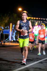 BIB: 256
                            <button type="button" onclick="openModal(15263371)" class="btn btn-primary btn-sm float-right btn-popup" data-toggle="modal" data-target=".modal-high-quality">
                        <i class="fas fa-shopping-cart"></i> Add to Cart
                    </button>
                                            <button type="button" onclick="isThisMe(15263371, true)" class="btn btn-success btn-sm float-right btn-popup btn-isme hidden" data-toggle="tooltip" data-placement="bottom" title="นี่คือรูปของคุณใช่ไหม คลิกที่นี่เพื่อเอาเข้าอัลบั้ม">
                        <i class="fas fa-plus"></i> Add to album
                    </button>
                    <button type="button" onclick="isThisMe(15263371, false)" class="btn btn-warning btn-sm float-right btn-popup btn-isnotme hidden">
                        <i class="fas fa-ban"></i> Remove from album
                    </button>