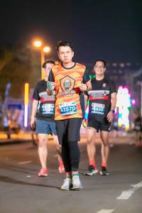 BIB: 3136, 3820, 42570
                            <button type="button" onclick="openModal(15126292)" class="btn btn-primary btn-sm float-right btn-popup" data-toggle="modal" data-target=".modal-high-quality">
                        <i class="fas fa-shopping-cart"></i> Add to Cart
                    </button>
                                            <button type="button" onclick="isThisMe(15126292, true)" class="btn btn-success btn-sm float-right btn-popup btn-isme hidden" data-toggle="tooltip" data-placement="bottom" title="นี่คือรูปของคุณใช่ไหม คลิกที่นี่เพื่อเอาเข้าอัลบั้ม">
                        <i class="fas fa-plus"></i> Add to album
                    </button>
                    <button type="button" onclick="isThisMe(15126292, false)" class="btn btn-warning btn-sm float-right btn-popup btn-isnotme hidden">
                        <i class="fas fa-ban"></i> Remove from album
                    </button>