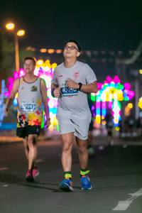 BIB: 402, 706
                            <button type="button" onclick="openModal(15130879)" class="btn btn-primary btn-sm float-right btn-popup" data-toggle="modal" data-target=".modal-high-quality">
                        <i class="fas fa-shopping-cart"></i> Add to Cart
                    </button>
                                            <button type="button" onclick="isThisMe(15130879, true)" class="btn btn-success btn-sm float-right btn-popup btn-isme hidden" data-toggle="tooltip" data-placement="bottom" title="นี่คือรูปของคุณใช่ไหม คลิกที่นี่เพื่อเอาเข้าอัลบั้ม">
                        <i class="fas fa-plus"></i> Add to album
                    </button>
                    <button type="button" onclick="isThisMe(15130879, false)" class="btn btn-warning btn-sm float-right btn-popup btn-isnotme hidden">
                        <i class="fas fa-ban"></i> Remove from album
                    </button>