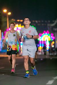 BIB: 402, 700
                            <button type="button" onclick="openModal(15130887)" class="btn btn-primary btn-sm float-right btn-popup" data-toggle="modal" data-target=".modal-high-quality">
                        <i class="fas fa-shopping-cart"></i> Add to Cart
                    </button>
                                            <button type="button" onclick="isThisMe(15130887, true)" class="btn btn-success btn-sm float-right btn-popup btn-isme hidden" data-toggle="tooltip" data-placement="bottom" title="นี่คือรูปของคุณใช่ไหม คลิกที่นี่เพื่อเอาเข้าอัลบั้ม">
                        <i class="fas fa-plus"></i> Add to album
                    </button>
                    <button type="button" onclick="isThisMe(15130887, false)" class="btn btn-warning btn-sm float-right btn-popup btn-isnotme hidden">
                        <i class="fas fa-ban"></i> Remove from album
                    </button>