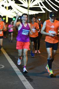BIB: 40525
                            <button type="button" onclick="openModal(15521072)" class="btn btn-primary btn-sm float-right btn-popup" data-toggle="modal" data-target=".modal-high-quality">
                        <i class="fas fa-shopping-cart"></i> Add to Cart
                    </button>
                                            <button type="button" onclick="isThisMe(15521072, true)" class="btn btn-success btn-sm float-right btn-popup btn-isme hidden" data-toggle="tooltip" data-placement="bottom" title="นี่คือรูปของคุณใช่ไหม คลิกที่นี่เพื่อเอาเข้าอัลบั้ม">
                        <i class="fas fa-plus"></i> Add to album
                    </button>
                    <button type="button" onclick="isThisMe(15521072, false)" class="btn btn-warning btn-sm float-right btn-popup btn-isnotme hidden">
                        <i class="fas fa-ban"></i> Remove from album
                    </button>