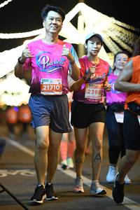 BIB: 21710, 23918
                            <button type="button" onclick="openModal(15546580)" class="btn btn-primary btn-sm float-right btn-popup" data-toggle="modal" data-target=".modal-high-quality">
                        <i class="fas fa-shopping-cart"></i> Add to Cart
                    </button>
                                            <button type="button" onclick="isThisMe(15546580, true)" class="btn btn-success btn-sm float-right btn-popup btn-isme hidden" data-toggle="tooltip" data-placement="bottom" title="นี่คือรูปของคุณใช่ไหม คลิกที่นี่เพื่อเอาเข้าอัลบั้ม">
                        <i class="fas fa-plus"></i> Add to album
                    </button>
                    <button type="button" onclick="isThisMe(15546580, false)" class="btn btn-warning btn-sm float-right btn-popup btn-isnotme hidden">
                        <i class="fas fa-ban"></i> Remove from album
                    </button>