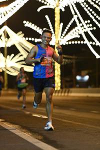 BIB: 000000, 0821
                            <button type="button" onclick="openModal(15229064)" class="btn btn-primary btn-sm float-right btn-popup" data-toggle="modal" data-target=".modal-high-quality">
                        <i class="fas fa-shopping-cart"></i> Add to Cart
                    </button>
                                            <button type="button" onclick="isThisMe(15229064, true)" class="btn btn-success btn-sm float-right btn-popup btn-isme hidden" data-toggle="tooltip" data-placement="bottom" title="นี่คือรูปของคุณใช่ไหม คลิกที่นี่เพื่อเอาเข้าอัลบั้ม">
                        <i class="fas fa-plus"></i> Add to album
                    </button>
                    <button type="button" onclick="isThisMe(15229064, false)" class="btn btn-warning btn-sm float-right btn-popup btn-isnotme hidden">
                        <i class="fas fa-ban"></i> Remove from album
                    </button>