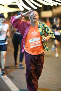 BIB: 202, 21769
                            <button type="button" onclick="openModal(15592872)" class="btn btn-primary btn-sm float-right btn-popup" data-toggle="modal" data-target=".modal-high-quality">
                        <i class="fas fa-shopping-cart"></i> Add to Cart
                    </button>
                                            <button type="button" onclick="isThisMe(15592872, true)" class="btn btn-success btn-sm float-right btn-popup btn-isme hidden" data-toggle="tooltip" data-placement="bottom" title="นี่คือรูปของคุณใช่ไหม คลิกที่นี่เพื่อเอาเข้าอัลบั้ม">
                        <i class="fas fa-plus"></i> Add to album
                    </button>
                    <button type="button" onclick="isThisMe(15592872, false)" class="btn btn-warning btn-sm float-right btn-popup btn-isnotme hidden">
                        <i class="fas fa-ban"></i> Remove from album
                    </button>