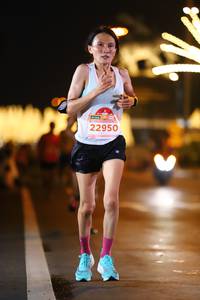 BIB: 22950
                            <button type="button" onclick="openModal(14062116)" class="btn btn-primary btn-sm float-right btn-popup" data-toggle="modal" data-target=".modal-high-quality">
                        <i class="fas fa-shopping-cart"></i> Add to Cart
                    </button>
                                            <button type="button" onclick="isThisMe(14062116, true)" class="btn btn-success btn-sm float-right btn-popup btn-isme hidden" data-toggle="tooltip" data-placement="bottom" title="นี่คือรูปของคุณใช่ไหม คลิกที่นี่เพื่อเอาเข้าอัลบั้ม">
                        <i class="fas fa-plus"></i> Add to album
                    </button>
                    <button type="button" onclick="isThisMe(14062116, false)" class="btn btn-warning btn-sm float-right btn-popup btn-isnotme hidden">
                        <i class="fas fa-ban"></i> Remove from album
                    </button>