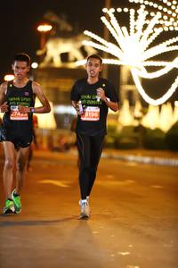 BIB: 274, 0196
                            <button type="button" onclick="openModal(14063905)" class="btn btn-primary btn-sm float-right btn-popup" data-toggle="modal" data-target=".modal-high-quality">
                        <i class="fas fa-shopping-cart"></i> Add to Cart
                    </button>
                                            <button type="button" onclick="isThisMe(14063905, true)" class="btn btn-success btn-sm float-right btn-popup btn-isme hidden" data-toggle="tooltip" data-placement="bottom" title="นี่คือรูปของคุณใช่ไหม คลิกที่นี่เพื่อเอาเข้าอัลบั้ม">
                        <i class="fas fa-plus"></i> Add to album
                    </button>
                    <button type="button" onclick="isThisMe(14063905, false)" class="btn btn-warning btn-sm float-right btn-popup btn-isnotme hidden">
                        <i class="fas fa-ban"></i> Remove from album
                    </button>