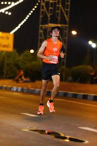 BIB: 253
                            <button type="button" onclick="openModal(14085194)" class="btn btn-primary btn-sm float-right btn-popup" data-toggle="modal" data-target=".modal-high-quality">
                        <i class="fas fa-shopping-cart"></i> Add to Cart
                    </button>
                                            <button type="button" onclick="isThisMe(14085194, true)" class="btn btn-success btn-sm float-right btn-popup btn-isme hidden" data-toggle="tooltip" data-placement="bottom" title="นี่คือรูปของคุณใช่ไหม คลิกที่นี่เพื่อเอาเข้าอัลบั้ม">
                        <i class="fas fa-plus"></i> Add to album
                    </button>
                    <button type="button" onclick="isThisMe(14085194, false)" class="btn btn-warning btn-sm float-right btn-popup btn-isnotme hidden">
                        <i class="fas fa-ban"></i> Remove from album
                    </button>