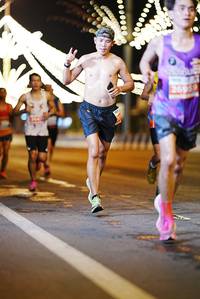 BIB: 26959, 000000
                            <button type="button" onclick="openModal(15141972)" class="btn btn-primary btn-sm float-right btn-popup" data-toggle="modal" data-target=".modal-high-quality">
                        <i class="fas fa-shopping-cart"></i> Add to Cart
                    </button>
                                            <button type="button" onclick="isThisMe(15141972, true)" class="btn btn-success btn-sm float-right btn-popup btn-isme hidden" data-toggle="tooltip" data-placement="bottom" title="นี่คือรูปของคุณใช่ไหม คลิกที่นี่เพื่อเอาเข้าอัลบั้ม">
                        <i class="fas fa-plus"></i> Add to album
                    </button>
                    <button type="button" onclick="isThisMe(15141972, false)" class="btn btn-warning btn-sm float-right btn-popup btn-isnotme hidden">
                        <i class="fas fa-ban"></i> Remove from album
                    </button>