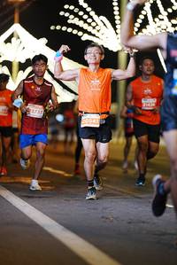 BIB: 21434, 23737, 20541, 000, 
                            <button type="button" onclick="openModal(15181184)" class="btn btn-primary btn-sm float-right btn-popup" data-toggle="modal" data-target=".modal-high-quality">
                        <i class="fas fa-shopping-cart"></i> Add to Cart
                    </button>
                                            <button type="button" onclick="isThisMe(15181184, true)" class="btn btn-success btn-sm float-right btn-popup btn-isme hidden" data-toggle="tooltip" data-placement="bottom" title="นี่คือรูปของคุณใช่ไหม คลิกที่นี่เพื่อเอาเข้าอัลบั้ม">
                        <i class="fas fa-plus"></i> Add to album
                    </button>
                    <button type="button" onclick="isThisMe(15181184, false)" class="btn btn-warning btn-sm float-right btn-popup btn-isnotme hidden">
                        <i class="fas fa-ban"></i> Remove from album
                    </button>