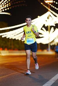BIB: 10626
                            <button type="button" onclick="openModal(15260779)" class="btn btn-primary btn-sm float-right btn-popup" data-toggle="modal" data-target=".modal-high-quality">
                        <i class="fas fa-shopping-cart"></i> Add to Cart
                    </button>
                                            <button type="button" onclick="isThisMe(15260779, true)" class="btn btn-success btn-sm float-right btn-popup btn-isme hidden" data-toggle="tooltip" data-placement="bottom" title="นี่คือรูปของคุณใช่ไหม คลิกที่นี่เพื่อเอาเข้าอัลบั้ม">
                        <i class="fas fa-plus"></i> Add to album
                    </button>
                    <button type="button" onclick="isThisMe(15260779, false)" class="btn btn-warning btn-sm float-right btn-popup btn-isnotme hidden">
                        <i class="fas fa-ban"></i> Remove from album
                    </button>