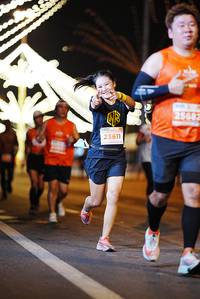 BIB: 25682, 23611
                            <button type="button" onclick="openModal(15226526)" class="btn btn-primary btn-sm float-right btn-popup" data-toggle="modal" data-target=".modal-high-quality">
                        <i class="fas fa-shopping-cart"></i> Add to Cart
                    </button>
                                            <button type="button" onclick="isThisMe(15226526, true)" class="btn btn-success btn-sm float-right btn-popup btn-isme hidden" data-toggle="tooltip" data-placement="bottom" title="นี่คือรูปของคุณใช่ไหม คลิกที่นี่เพื่อเอาเข้าอัลบั้ม">
                        <i class="fas fa-plus"></i> Add to album
                    </button>
                    <button type="button" onclick="isThisMe(15226526, false)" class="btn btn-warning btn-sm float-right btn-popup btn-isnotme hidden">
                        <i class="fas fa-ban"></i> Remove from album
                    </button>