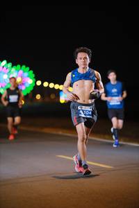 BIB: 304
                            <button type="button" onclick="openModal(14193521)" class="btn btn-primary btn-sm float-right btn-popup" data-toggle="modal" data-target=".modal-high-quality">
                        <i class="fas fa-shopping-cart"></i> Add to Cart
                    </button>
                                            <button type="button" onclick="isThisMe(14193521, true)" class="btn btn-success btn-sm float-right btn-popup btn-isme hidden" data-toggle="tooltip" data-placement="bottom" title="นี่คือรูปของคุณใช่ไหม คลิกที่นี่เพื่อเอาเข้าอัลบั้ม">
                        <i class="fas fa-plus"></i> Add to album
                    </button>
                    <button type="button" onclick="isThisMe(14193521, false)" class="btn btn-warning btn-sm float-right btn-popup btn-isnotme hidden">
                        <i class="fas fa-ban"></i> Remove from album
                    </button>