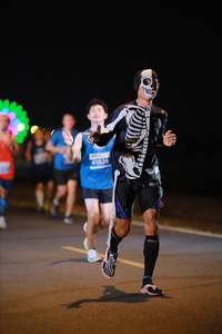 BIB: 105
                            <button type="button" onclick="openModal(14210072)" class="btn btn-primary btn-sm float-right btn-popup" data-toggle="modal" data-target=".modal-high-quality">
                        <i class="fas fa-shopping-cart"></i> Add to Cart
                    </button>
                                            <button type="button" onclick="isThisMe(14210072, true)" class="btn btn-success btn-sm float-right btn-popup btn-isme hidden" data-toggle="tooltip" data-placement="bottom" title="นี่คือรูปของคุณใช่ไหม คลิกที่นี่เพื่อเอาเข้าอัลบั้ม">
                        <i class="fas fa-plus"></i> Add to album
                    </button>
                    <button type="button" onclick="isThisMe(14210072, false)" class="btn btn-warning btn-sm float-right btn-popup btn-isnotme hidden">
                        <i class="fas fa-ban"></i> Remove from album
                    </button>