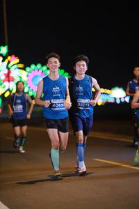 BIB: 4069, 95073
                            <button type="button" onclick="openModal(14262192)" class="btn btn-primary btn-sm float-right btn-popup" data-toggle="modal" data-target=".modal-high-quality">
                        <i class="fas fa-shopping-cart"></i> Add to Cart
                    </button>
                                            <button type="button" onclick="isThisMe(14262192, true)" class="btn btn-success btn-sm float-right btn-popup btn-isme hidden" data-toggle="tooltip" data-placement="bottom" title="นี่คือรูปของคุณใช่ไหม คลิกที่นี่เพื่อเอาเข้าอัลบั้ม">
                        <i class="fas fa-plus"></i> Add to album
                    </button>
                    <button type="button" onclick="isThisMe(14262192, false)" class="btn btn-warning btn-sm float-right btn-popup btn-isnotme hidden">
                        <i class="fas fa-ban"></i> Remove from album
                    </button>