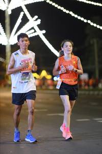 BIB: 900
                            <button type="button" onclick="openModal(14291272)" class="btn btn-primary btn-sm float-right btn-popup" data-toggle="modal" data-target=".modal-high-quality">
                        <i class="fas fa-shopping-cart"></i> Add to Cart
                    </button>
                                            <button type="button" onclick="isThisMe(14291272, true)" class="btn btn-success btn-sm float-right btn-popup btn-isme hidden" data-toggle="tooltip" data-placement="bottom" title="นี่คือรูปของคุณใช่ไหม คลิกที่นี่เพื่อเอาเข้าอัลบั้ม">
                        <i class="fas fa-plus"></i> Add to album
                    </button>
                    <button type="button" onclick="isThisMe(14291272, false)" class="btn btn-warning btn-sm float-right btn-popup btn-isnotme hidden">
                        <i class="fas fa-ban"></i> Remove from album
                    </button>