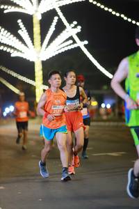 BIB: 21213
                            <button type="button" onclick="openModal(14279451)" class="btn btn-primary btn-sm float-right btn-popup" data-toggle="modal" data-target=".modal-high-quality">
                        <i class="fas fa-shopping-cart"></i> Add to Cart
                    </button>
                                            <button type="button" onclick="isThisMe(14279451, true)" class="btn btn-success btn-sm float-right btn-popup btn-isme hidden" data-toggle="tooltip" data-placement="bottom" title="นี่คือรูปของคุณใช่ไหม คลิกที่นี่เพื่อเอาเข้าอัลบั้ม">
                        <i class="fas fa-plus"></i> Add to album
                    </button>
                    <button type="button" onclick="isThisMe(14279451, false)" class="btn btn-warning btn-sm float-right btn-popup btn-isnotme hidden">
                        <i class="fas fa-ban"></i> Remove from album
                    </button>