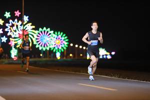 BIB: 272410
                            <button type="button" onclick="openModal(13945220)" class="btn btn-primary btn-sm float-right btn-popup" data-toggle="modal" data-target=".modal-high-quality">
                        <i class="fas fa-shopping-cart"></i> Add to Cart
                    </button>
                                            <button type="button" onclick="isThisMe(13945220, true)" class="btn btn-success btn-sm float-right btn-popup btn-isme hidden" data-toggle="tooltip" data-placement="bottom" title="นี่คือรูปของคุณใช่ไหม คลิกที่นี่เพื่อเอาเข้าอัลบั้ม">
                        <i class="fas fa-plus"></i> Add to album
                    </button>
                    <button type="button" onclick="isThisMe(13945220, false)" class="btn btn-warning btn-sm float-right btn-popup btn-isnotme hidden">
                        <i class="fas fa-ban"></i> Remove from album
                    </button>