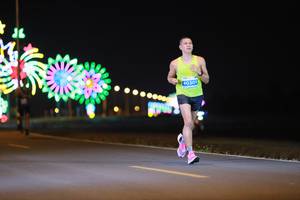 BIB: 40301
                            <button type="button" onclick="openModal(13940381)" class="btn btn-primary btn-sm float-right btn-popup" data-toggle="modal" data-target=".modal-high-quality">
                        <i class="fas fa-shopping-cart"></i> Add to Cart
                    </button>
                                            <button type="button" onclick="isThisMe(13940381, true)" class="btn btn-success btn-sm float-right btn-popup btn-isme hidden" data-toggle="tooltip" data-placement="bottom" title="นี่คือรูปของคุณใช่ไหม คลิกที่นี่เพื่อเอาเข้าอัลบั้ม">
                        <i class="fas fa-plus"></i> Add to album
                    </button>
                    <button type="button" onclick="isThisMe(13940381, false)" class="btn btn-warning btn-sm float-right btn-popup btn-isnotme hidden">
                        <i class="fas fa-ban"></i> Remove from album
                    </button>