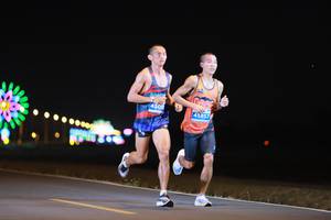 BIB: 450, 45857
                            <button type="button" onclick="openModal(13862571)" class="btn btn-primary btn-sm float-right btn-popup" data-toggle="modal" data-target=".modal-high-quality">
                        <i class="fas fa-shopping-cart"></i> Add to Cart
                    </button>
                                            <button type="button" onclick="isThisMe(13862571, true)" class="btn btn-success btn-sm float-right btn-popup btn-isme hidden" data-toggle="tooltip" data-placement="bottom" title="นี่คือรูปของคุณใช่ไหม คลิกที่นี่เพื่อเอาเข้าอัลบั้ม">
                        <i class="fas fa-plus"></i> Add to album
                    </button>
                    <button type="button" onclick="isThisMe(13862571, false)" class="btn btn-warning btn-sm float-right btn-popup btn-isnotme hidden">
                        <i class="fas fa-ban"></i> Remove from album
                    </button>