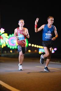 BIB: 42501, 0784
                            <button type="button" onclick="openModal(14016753)" class="btn btn-primary btn-sm float-right btn-popup" data-toggle="modal" data-target=".modal-high-quality">
                        <i class="fas fa-shopping-cart"></i> Add to Cart
                    </button>
                                            <button type="button" onclick="isThisMe(14016753, true)" class="btn btn-success btn-sm float-right btn-popup btn-isme hidden" data-toggle="tooltip" data-placement="bottom" title="นี่คือรูปของคุณใช่ไหม คลิกที่นี่เพื่อเอาเข้าอัลบั้ม">
                        <i class="fas fa-plus"></i> Add to album
                    </button>
                    <button type="button" onclick="isThisMe(14016753, false)" class="btn btn-warning btn-sm float-right btn-popup btn-isnotme hidden">
                        <i class="fas fa-ban"></i> Remove from album
                    </button>