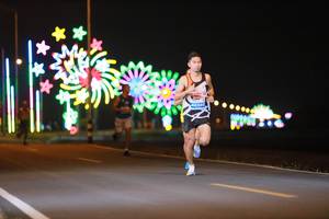 BIB: 6940
                            <button type="button" onclick="openModal(13941960)" class="btn btn-primary btn-sm float-right btn-popup" data-toggle="modal" data-target=".modal-high-quality">
                        <i class="fas fa-shopping-cart"></i> Add to Cart
                    </button>
                                            <button type="button" onclick="isThisMe(13941960, true)" class="btn btn-success btn-sm float-right btn-popup btn-isme hidden" data-toggle="tooltip" data-placement="bottom" title="นี่คือรูปของคุณใช่ไหม คลิกที่นี่เพื่อเอาเข้าอัลบั้ม">
                        <i class="fas fa-plus"></i> Add to album
                    </button>
                    <button type="button" onclick="isThisMe(13941960, false)" class="btn btn-warning btn-sm float-right btn-popup btn-isnotme hidden">
                        <i class="fas fa-ban"></i> Remove from album
                    </button>