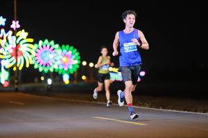 BIB: 2405
                            <button type="button" onclick="openModal(13938422)" class="btn btn-primary btn-sm float-right btn-popup" data-toggle="modal" data-target=".modal-high-quality">
                        <i class="fas fa-shopping-cart"></i> Add to Cart
                    </button>
                                            <button type="button" onclick="isThisMe(13938422, true)" class="btn btn-success btn-sm float-right btn-popup btn-isme hidden" data-toggle="tooltip" data-placement="bottom" title="นี่คือรูปของคุณใช่ไหม คลิกที่นี่เพื่อเอาเข้าอัลบั้ม">
                        <i class="fas fa-plus"></i> Add to album
                    </button>
                    <button type="button" onclick="isThisMe(13938422, false)" class="btn btn-warning btn-sm float-right btn-popup btn-isnotme hidden">
                        <i class="fas fa-ban"></i> Remove from album
                    </button>