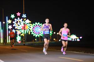 BIB: 41572, 141400
                            <button type="button" onclick="openModal(13909787)" class="btn btn-primary btn-sm float-right btn-popup" data-toggle="modal" data-target=".modal-high-quality">
                        <i class="fas fa-shopping-cart"></i> Add to Cart
                    </button>
                                            <button type="button" onclick="isThisMe(13909787, true)" class="btn btn-success btn-sm float-right btn-popup btn-isme hidden" data-toggle="tooltip" data-placement="bottom" title="นี่คือรูปของคุณใช่ไหม คลิกที่นี่เพื่อเอาเข้าอัลบั้ม">
                        <i class="fas fa-plus"></i> Add to album
                    </button>
                    <button type="button" onclick="isThisMe(13909787, false)" class="btn btn-warning btn-sm float-right btn-popup btn-isnotme hidden">
                        <i class="fas fa-ban"></i> Remove from album
                    </button>