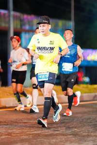 BIB: 41875
                            <button type="button" onclick="openModal(15699655)" class="btn btn-primary btn-sm float-right btn-popup" data-toggle="modal" data-target=".modal-high-quality">
                        <i class="fas fa-shopping-cart"></i> Add to Cart
                    </button>
                                            <button type="button" onclick="isThisMe(15699655, true)" class="btn btn-success btn-sm float-right btn-popup btn-isme hidden" data-toggle="tooltip" data-placement="bottom" title="นี่คือรูปของคุณใช่ไหม คลิกที่นี่เพื่อเอาเข้าอัลบั้ม">
                        <i class="fas fa-plus"></i> Add to album
                    </button>
                    <button type="button" onclick="isThisMe(15699655, false)" class="btn btn-warning btn-sm float-right btn-popup btn-isnotme hidden">
                        <i class="fas fa-ban"></i> Remove from album
                    </button>