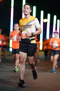 BIB: 214
                            <button type="button" onclick="openModal(14654994)" class="btn btn-primary btn-sm float-right btn-popup" data-toggle="modal" data-target=".modal-high-quality">
                        <i class="fas fa-shopping-cart"></i> Add to Cart
                    </button>
                                            <button type="button" onclick="isThisMe(14654994, true)" class="btn btn-success btn-sm float-right btn-popup btn-isme hidden" data-toggle="tooltip" data-placement="bottom" title="นี่คือรูปของคุณใช่ไหม คลิกที่นี่เพื่อเอาเข้าอัลบั้ม">
                        <i class="fas fa-plus"></i> Add to album
                    </button>
                    <button type="button" onclick="isThisMe(14654994, false)" class="btn btn-warning btn-sm float-right btn-popup btn-isnotme hidden">
                        <i class="fas fa-ban"></i> Remove from album
                    </button>