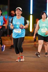 BIB: 11245, 52818
                            <button type="button" onclick="openModal(14795386)" class="btn btn-primary btn-sm float-right btn-popup" data-toggle="modal" data-target=".modal-high-quality">
                        <i class="fas fa-shopping-cart"></i> Add to Cart
                    </button>
                                            <button type="button" onclick="isThisMe(14795386, true)" class="btn btn-success btn-sm float-right btn-popup btn-isme hidden" data-toggle="tooltip" data-placement="bottom" title="นี่คือรูปของคุณใช่ไหม คลิกที่นี่เพื่อเอาเข้าอัลบั้ม">
                        <i class="fas fa-plus"></i> Add to album
                    </button>
                    <button type="button" onclick="isThisMe(14795386, false)" class="btn btn-warning btn-sm float-right btn-popup btn-isnotme hidden">
                        <i class="fas fa-ban"></i> Remove from album
                    </button>