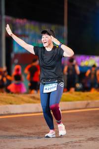 BIB: 42958
                            <button type="button" onclick="openModal(15719722)" class="btn btn-primary btn-sm float-right btn-popup" data-toggle="modal" data-target=".modal-high-quality">
                        <i class="fas fa-shopping-cart"></i> Add to Cart
                    </button>
                                            <button type="button" onclick="isThisMe(15719722, true)" class="btn btn-success btn-sm float-right btn-popup btn-isme hidden" data-toggle="tooltip" data-placement="bottom" title="นี่คือรูปของคุณใช่ไหม คลิกที่นี่เพื่อเอาเข้าอัลบั้ม">
                        <i class="fas fa-plus"></i> Add to album
                    </button>
                    <button type="button" onclick="isThisMe(15719722, false)" class="btn btn-warning btn-sm float-right btn-popup btn-isnotme hidden">
                        <i class="fas fa-ban"></i> Remove from album
                    </button>