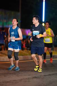 BIB: 46194, 201
                            <button type="button" onclick="openModal(14650851)" class="btn btn-primary btn-sm float-right btn-popup" data-toggle="modal" data-target=".modal-high-quality">
                        <i class="fas fa-shopping-cart"></i> Add to Cart
                    </button>
                                            <button type="button" onclick="isThisMe(14650851, true)" class="btn btn-success btn-sm float-right btn-popup btn-isme hidden" data-toggle="tooltip" data-placement="bottom" title="นี่คือรูปของคุณใช่ไหม คลิกที่นี่เพื่อเอาเข้าอัลบั้ม">
                        <i class="fas fa-plus"></i> Add to album
                    </button>
                    <button type="button" onclick="isThisMe(14650851, false)" class="btn btn-warning btn-sm float-right btn-popup btn-isnotme hidden">
                        <i class="fas fa-ban"></i> Remove from album
                    </button>