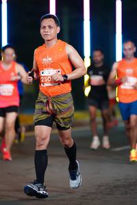 BIB: 250
                            <button type="button" onclick="openModal(14787007)" class="btn btn-primary btn-sm float-right btn-popup" data-toggle="modal" data-target=".modal-high-quality">
                        <i class="fas fa-shopping-cart"></i> Add to Cart
                    </button>
                                            <button type="button" onclick="isThisMe(14787007, true)" class="btn btn-success btn-sm float-right btn-popup btn-isme hidden" data-toggle="tooltip" data-placement="bottom" title="นี่คือรูปของคุณใช่ไหม คลิกที่นี่เพื่อเอาเข้าอัลบั้ม">
                        <i class="fas fa-plus"></i> Add to album
                    </button>
                    <button type="button" onclick="isThisMe(14787007, false)" class="btn btn-warning btn-sm float-right btn-popup btn-isnotme hidden">
                        <i class="fas fa-ban"></i> Remove from album
                    </button>