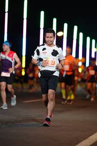 BIB: 4222
                            <button type="button" onclick="openModal(14650077)" class="btn btn-primary btn-sm float-right btn-popup" data-toggle="modal" data-target=".modal-high-quality">
                        <i class="fas fa-shopping-cart"></i> Add to Cart
                    </button>
                                            <button type="button" onclick="isThisMe(14650077, true)" class="btn btn-success btn-sm float-right btn-popup btn-isme hidden" data-toggle="tooltip" data-placement="bottom" title="นี่คือรูปของคุณใช่ไหม คลิกที่นี่เพื่อเอาเข้าอัลบั้ม">
                        <i class="fas fa-plus"></i> Add to album
                    </button>
                    <button type="button" onclick="isThisMe(14650077, false)" class="btn btn-warning btn-sm float-right btn-popup btn-isnotme hidden">
                        <i class="fas fa-ban"></i> Remove from album
                    </button>