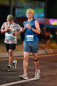 BIB: 46124, 42302
                            <button type="button" onclick="openModal(14639069)" class="btn btn-primary btn-sm float-right btn-popup" data-toggle="modal" data-target=".modal-high-quality">
                        <i class="fas fa-shopping-cart"></i> Add to Cart
                    </button>
                                            <button type="button" onclick="isThisMe(14639069, true)" class="btn btn-success btn-sm float-right btn-popup btn-isme hidden" data-toggle="tooltip" data-placement="bottom" title="นี่คือรูปของคุณใช่ไหม คลิกที่นี่เพื่อเอาเข้าอัลบั้ม">
                        <i class="fas fa-plus"></i> Add to album
                    </button>
                    <button type="button" onclick="isThisMe(14639069, false)" class="btn btn-warning btn-sm float-right btn-popup btn-isnotme hidden">
                        <i class="fas fa-ban"></i> Remove from album
                    </button>