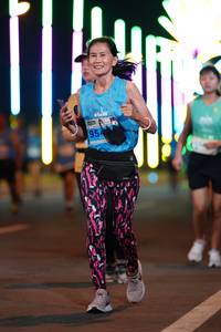 BIB: 954
                            <button type="button" onclick="openModal(14801095)" class="btn btn-primary btn-sm float-right btn-popup" data-toggle="modal" data-target=".modal-high-quality">
                        <i class="fas fa-shopping-cart"></i> Add to Cart
                    </button>
                                            <button type="button" onclick="isThisMe(14801095, true)" class="btn btn-success btn-sm float-right btn-popup btn-isme hidden" data-toggle="tooltip" data-placement="bottom" title="นี่คือรูปของคุณใช่ไหม คลิกที่นี่เพื่อเอาเข้าอัลบั้ม">
                        <i class="fas fa-plus"></i> Add to album
                    </button>
                    <button type="button" onclick="isThisMe(14801095, false)" class="btn btn-warning btn-sm float-right btn-popup btn-isnotme hidden">
                        <i class="fas fa-ban"></i> Remove from album
                    </button>