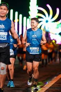 BIB: 3705, 202, 41295
                            <button type="button" onclick="openModal(15706345)" class="btn btn-primary btn-sm float-right btn-popup" data-toggle="modal" data-target=".modal-high-quality">
                        <i class="fas fa-shopping-cart"></i> Add to Cart
                    </button>
                                            <button type="button" onclick="isThisMe(15706345, true)" class="btn btn-success btn-sm float-right btn-popup btn-isme hidden" data-toggle="tooltip" data-placement="bottom" title="นี่คือรูปของคุณใช่ไหม คลิกที่นี่เพื่อเอาเข้าอัลบั้ม">
                        <i class="fas fa-plus"></i> Add to album
                    </button>
                    <button type="button" onclick="isThisMe(15706345, false)" class="btn btn-warning btn-sm float-right btn-popup btn-isnotme hidden">
                        <i class="fas fa-ban"></i> Remove from album
                    </button>