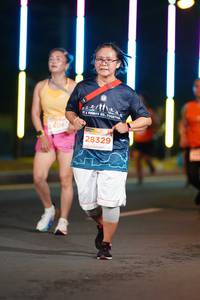 BIB: 067, 28329
                            <button type="button" onclick="openModal(14681943)" class="btn btn-primary btn-sm float-right btn-popup" data-toggle="modal" data-target=".modal-high-quality">
                        <i class="fas fa-shopping-cart"></i> Add to Cart
                    </button>
                                            <button type="button" onclick="isThisMe(14681943, true)" class="btn btn-success btn-sm float-right btn-popup btn-isme hidden" data-toggle="tooltip" data-placement="bottom" title="นี่คือรูปของคุณใช่ไหม คลิกที่นี่เพื่อเอาเข้าอัลบั้ม">
                        <i class="fas fa-plus"></i> Add to album
                    </button>
                    <button type="button" onclick="isThisMe(14681943, false)" class="btn btn-warning btn-sm float-right btn-popup btn-isnotme hidden">
                        <i class="fas fa-ban"></i> Remove from album
                    </button>