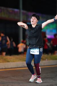 BIB: 4298
                            <button type="button" onclick="openModal(14661846)" class="btn btn-primary btn-sm float-right btn-popup" data-toggle="modal" data-target=".modal-high-quality">
                        <i class="fas fa-shopping-cart"></i> Add to Cart
                    </button>
                                            <button type="button" onclick="isThisMe(14661846, true)" class="btn btn-success btn-sm float-right btn-popup btn-isme hidden" data-toggle="tooltip" data-placement="bottom" title="นี่คือรูปของคุณใช่ไหม คลิกที่นี่เพื่อเอาเข้าอัลบั้ม">
                        <i class="fas fa-plus"></i> Add to album
                    </button>
                    <button type="button" onclick="isThisMe(14661846, false)" class="btn btn-warning btn-sm float-right btn-popup btn-isnotme hidden">
                        <i class="fas fa-ban"></i> Remove from album
                    </button>