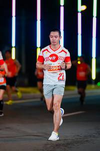 BIB: 904
                            <button type="button" onclick="openModal(15762284)" class="btn btn-primary btn-sm float-right btn-popup" data-toggle="modal" data-target=".modal-high-quality">
                        <i class="fas fa-shopping-cart"></i> Add to Cart
                    </button>
                                            <button type="button" onclick="isThisMe(15762284, true)" class="btn btn-success btn-sm float-right btn-popup btn-isme hidden" data-toggle="tooltip" data-placement="bottom" title="นี่คือรูปของคุณใช่ไหม คลิกที่นี่เพื่อเอาเข้าอัลบั้ม">
                        <i class="fas fa-plus"></i> Add to album
                    </button>
                    <button type="button" onclick="isThisMe(15762284, false)" class="btn btn-warning btn-sm float-right btn-popup btn-isnotme hidden">
                        <i class="fas fa-ban"></i> Remove from album
                    </button>