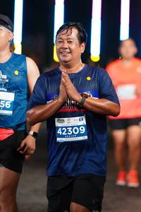 BIB: 42309
                            <button type="button" onclick="openModal(14636211)" class="btn btn-primary btn-sm float-right btn-popup" data-toggle="modal" data-target=".modal-high-quality">
                        <i class="fas fa-shopping-cart"></i> Add to Cart
                    </button>
                                            <button type="button" onclick="isThisMe(14636211, true)" class="btn btn-success btn-sm float-right btn-popup btn-isme hidden" data-toggle="tooltip" data-placement="bottom" title="นี่คือรูปของคุณใช่ไหม คลิกที่นี่เพื่อเอาเข้าอัลบั้ม">
                        <i class="fas fa-plus"></i> Add to album
                    </button>
                    <button type="button" onclick="isThisMe(14636211, false)" class="btn btn-warning btn-sm float-right btn-popup btn-isnotme hidden">
                        <i class="fas fa-ban"></i> Remove from album
                    </button>