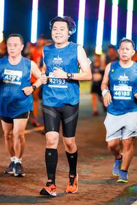 BIB: 427, 42193, 46185
                            <button type="button" onclick="openModal(15712806)" class="btn btn-primary btn-sm float-right btn-popup" data-toggle="modal" data-target=".modal-high-quality">
                        <i class="fas fa-shopping-cart"></i> Add to Cart
                    </button>
                                            <button type="button" onclick="isThisMe(15712806, true)" class="btn btn-success btn-sm float-right btn-popup btn-isme hidden" data-toggle="tooltip" data-placement="bottom" title="นี่คือรูปของคุณใช่ไหม คลิกที่นี่เพื่อเอาเข้าอัลบั้ม">
                        <i class="fas fa-plus"></i> Add to album
                    </button>
                    <button type="button" onclick="isThisMe(15712806, false)" class="btn btn-warning btn-sm float-right btn-popup btn-isnotme hidden">
                        <i class="fas fa-ban"></i> Remove from album
                    </button>