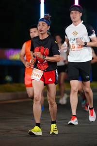 BIB: 732, 2540
                            <button type="button" onclick="openModal(14778976)" class="btn btn-primary btn-sm float-right btn-popup" data-toggle="modal" data-target=".modal-high-quality">
                        <i class="fas fa-shopping-cart"></i> Add to Cart
                    </button>
                                            <button type="button" onclick="isThisMe(14778976, true)" class="btn btn-success btn-sm float-right btn-popup btn-isme hidden" data-toggle="tooltip" data-placement="bottom" title="นี่คือรูปของคุณใช่ไหม คลิกที่นี่เพื่อเอาเข้าอัลบั้ม">
                        <i class="fas fa-plus"></i> Add to album
                    </button>
                    <button type="button" onclick="isThisMe(14778976, false)" class="btn btn-warning btn-sm float-right btn-popup btn-isnotme hidden">
                        <i class="fas fa-ban"></i> Remove from album
                    </button>