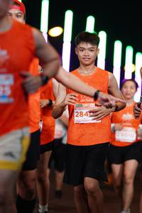 BIB: 284, 89010
                            <button type="button" onclick="openModal(14661196)" class="btn btn-primary btn-sm float-right btn-popup" data-toggle="modal" data-target=".modal-high-quality">
                        <i class="fas fa-shopping-cart"></i> Add to Cart
                    </button>
                                            <button type="button" onclick="isThisMe(14661196, true)" class="btn btn-success btn-sm float-right btn-popup btn-isme hidden" data-toggle="tooltip" data-placement="bottom" title="นี่คือรูปของคุณใช่ไหม คลิกที่นี่เพื่อเอาเข้าอัลบั้ม">
                        <i class="fas fa-plus"></i> Add to album
                    </button>
                    <button type="button" onclick="isThisMe(14661196, false)" class="btn btn-warning btn-sm float-right btn-popup btn-isnotme hidden">
                        <i class="fas fa-ban"></i> Remove from album
                    </button>