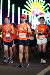 BIB: 105, 28733, 28246
                            <button type="button" onclick="openModal(14696078)" class="btn btn-primary btn-sm float-right btn-popup" data-toggle="modal" data-target=".modal-high-quality">
                        <i class="fas fa-shopping-cart"></i> Add to Cart
                    </button>
                                            <button type="button" onclick="isThisMe(14696078, true)" class="btn btn-success btn-sm float-right btn-popup btn-isme hidden" data-toggle="tooltip" data-placement="bottom" title="นี่คือรูปของคุณใช่ไหม คลิกที่นี่เพื่อเอาเข้าอัลบั้ม">
                        <i class="fas fa-plus"></i> Add to album
                    </button>
                    <button type="button" onclick="isThisMe(14696078, false)" class="btn btn-warning btn-sm float-right btn-popup btn-isnotme hidden">
                        <i class="fas fa-ban"></i> Remove from album
                    </button>