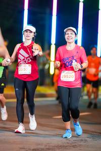 BIB: 2303, 202, 29520
                            <button type="button" onclick="openModal(15724360)" class="btn btn-primary btn-sm float-right btn-popup" data-toggle="modal" data-target=".modal-high-quality">
                        <i class="fas fa-shopping-cart"></i> Add to Cart
                    </button>
                                            <button type="button" onclick="isThisMe(15724360, true)" class="btn btn-success btn-sm float-right btn-popup btn-isme hidden" data-toggle="tooltip" data-placement="bottom" title="นี่คือรูปของคุณใช่ไหม คลิกที่นี่เพื่อเอาเข้าอัลบั้ม">
                        <i class="fas fa-plus"></i> Add to album
                    </button>
                    <button type="button" onclick="isThisMe(15724360, false)" class="btn btn-warning btn-sm float-right btn-popup btn-isnotme hidden">
                        <i class="fas fa-ban"></i> Remove from album
                    </button>