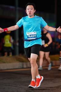 BIB: 76401
                            <button type="button" onclick="openModal(14632404)" class="btn btn-primary btn-sm float-right btn-popup" data-toggle="modal" data-target=".modal-high-quality">
                        <i class="fas fa-shopping-cart"></i> Add to Cart
                    </button>
                                            <button type="button" onclick="isThisMe(14632404, true)" class="btn btn-success btn-sm float-right btn-popup btn-isme hidden" data-toggle="tooltip" data-placement="bottom" title="นี่คือรูปของคุณใช่ไหม คลิกที่นี่เพื่อเอาเข้าอัลบั้ม">
                        <i class="fas fa-plus"></i> Add to album
                    </button>
                    <button type="button" onclick="isThisMe(14632404, false)" class="btn btn-warning btn-sm float-right btn-popup btn-isnotme hidden">
                        <i class="fas fa-ban"></i> Remove from album
                    </button>